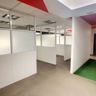 Bureau privé 50 m² 8 postes Coworking Allée Albert Sylvestre Chambéry 73000 - photo 3